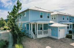 Seaglass Villa - Image 4